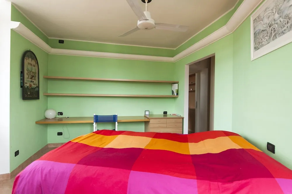 Typical Apartment on River Naviglio / Darsena
