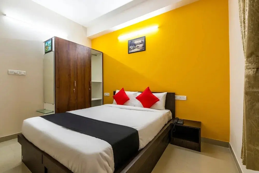 I Cloud Suites by OYO Rooms