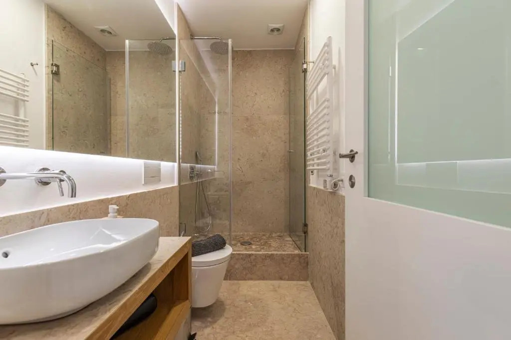 Upscale & Trendy flat in the Center