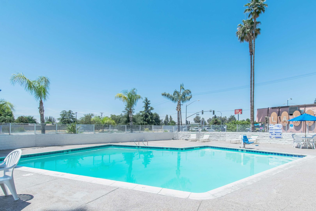 Motel 6 Bakersfield