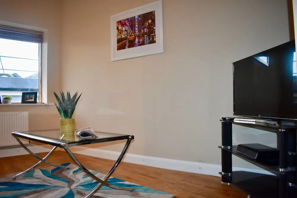 Newly Refurbished 2 Bedroom Apartment in Temple Bar