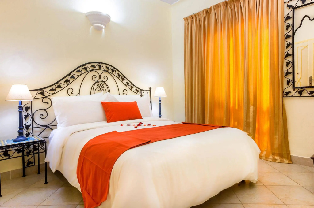 Hotel EZZAHIA by HMS