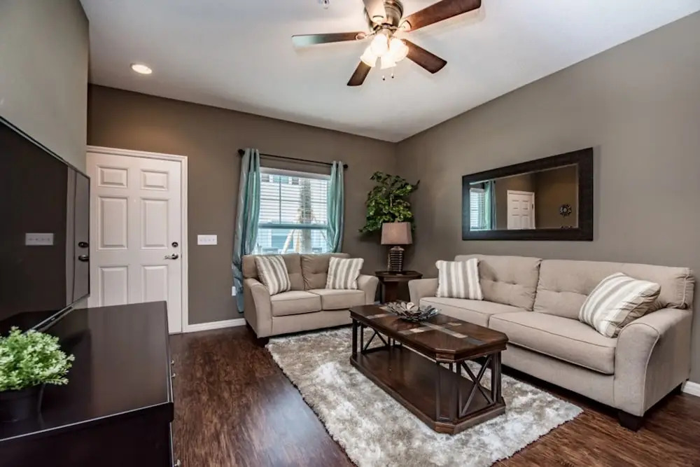 Lucaya Village - 8969 Shine Drive