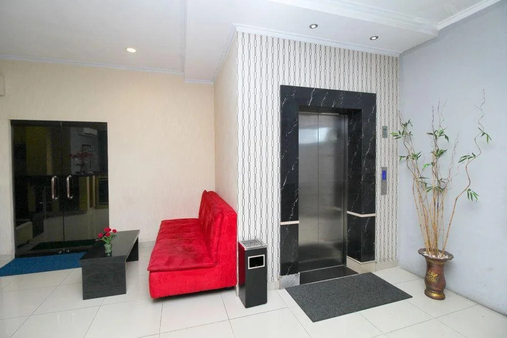 Elfah Hotel Manado by Airy Rooms