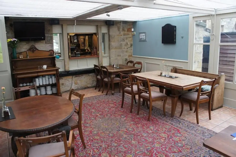The Manifold Inn Hotel