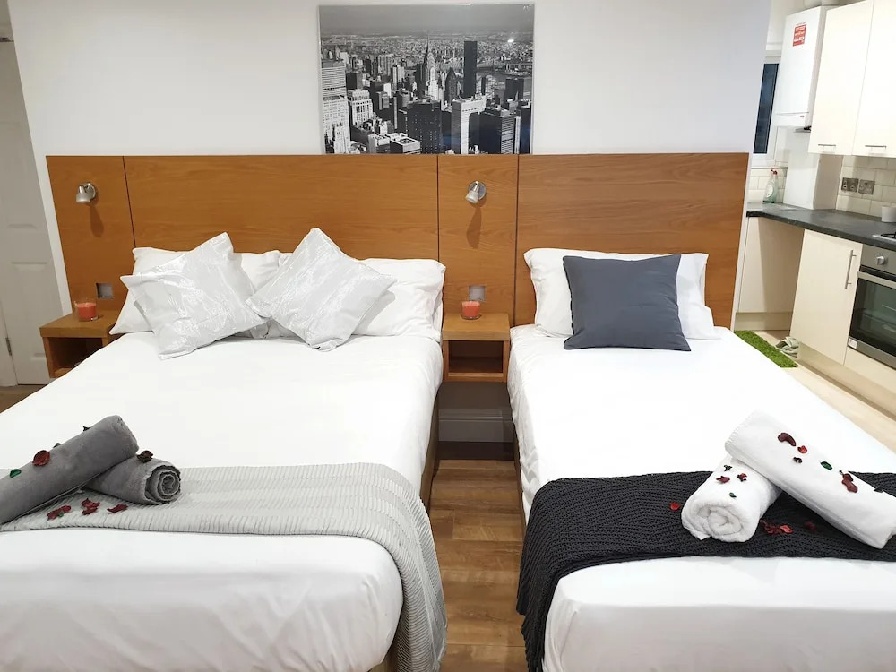 Stratford Rooms