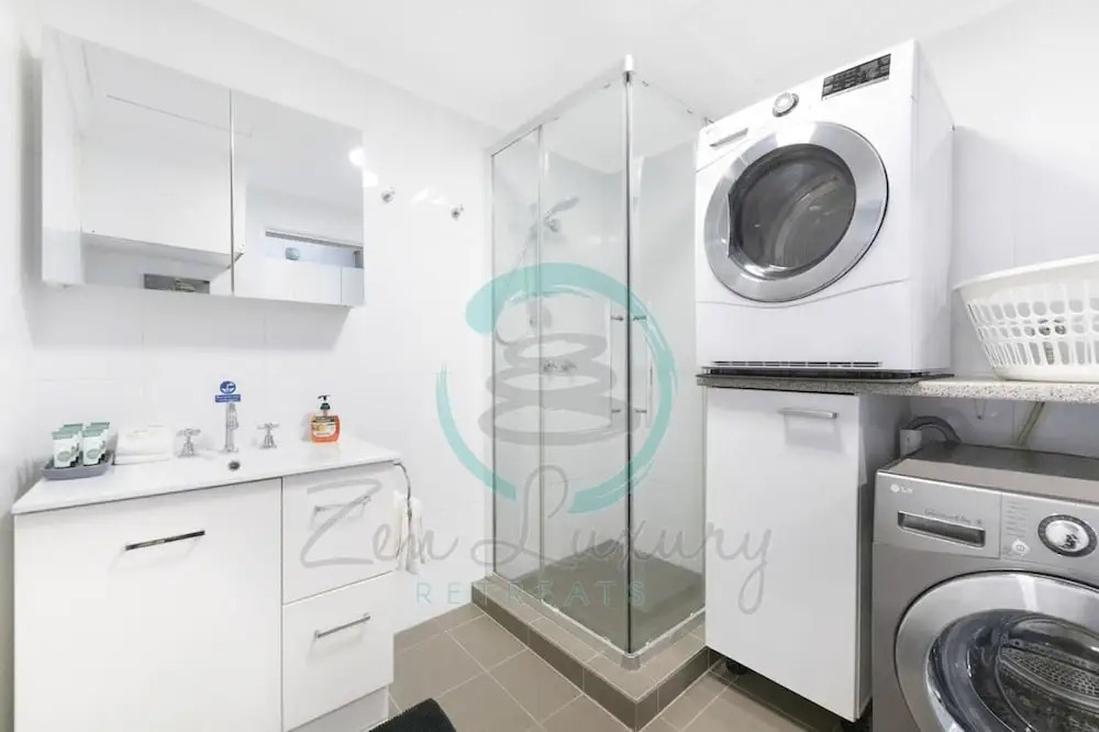 Zen Marina 1BR Bayview Private Balcony Modern