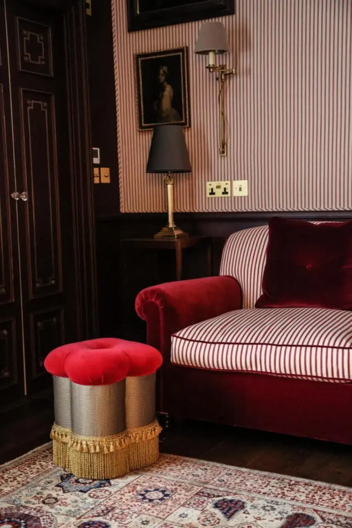 Marble Arch Inn
