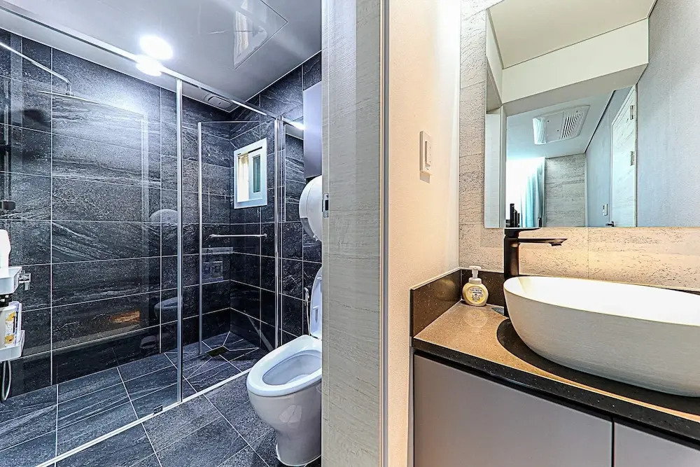 Iho 1820 Cafe & Guesthouse - Hostel