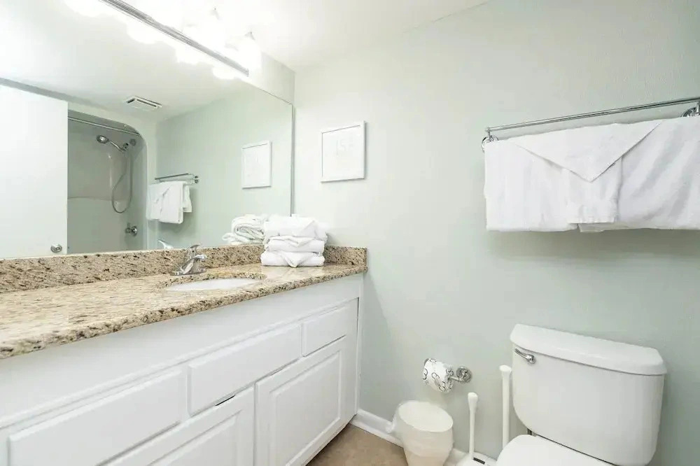 Phoenix East 203 2 Bedroom Condo