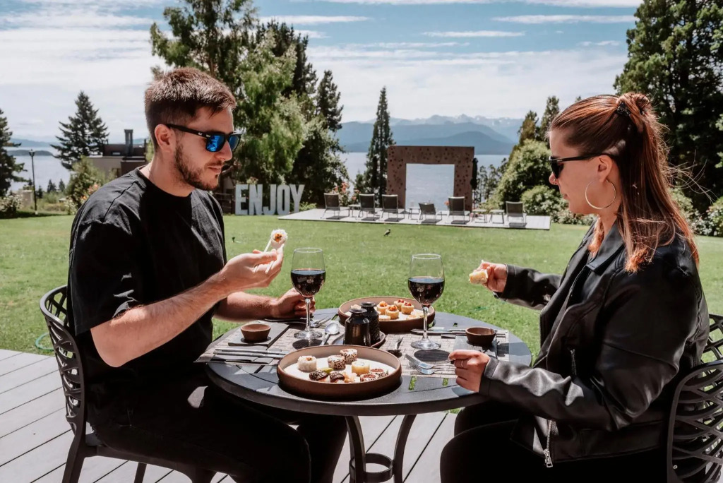 Basia Hotel & Sushi