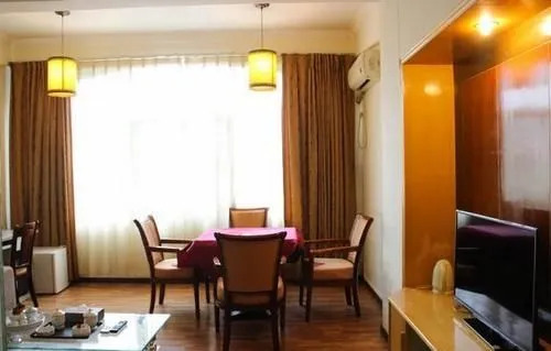 Guangzhou Jiulongcheng Business Hotel