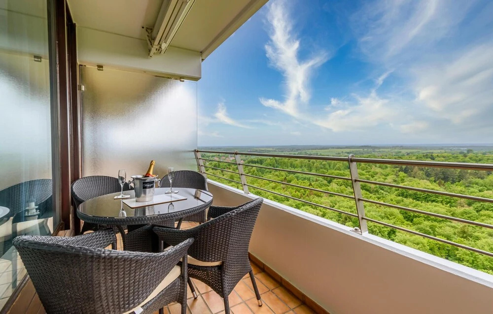 Awesome Apartment in Timmendorfer-strand With Wifi, Outdoor Swimming Pool and 1 Bedrooms