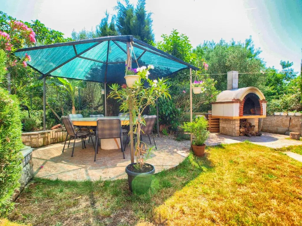 Apartments Milica 56