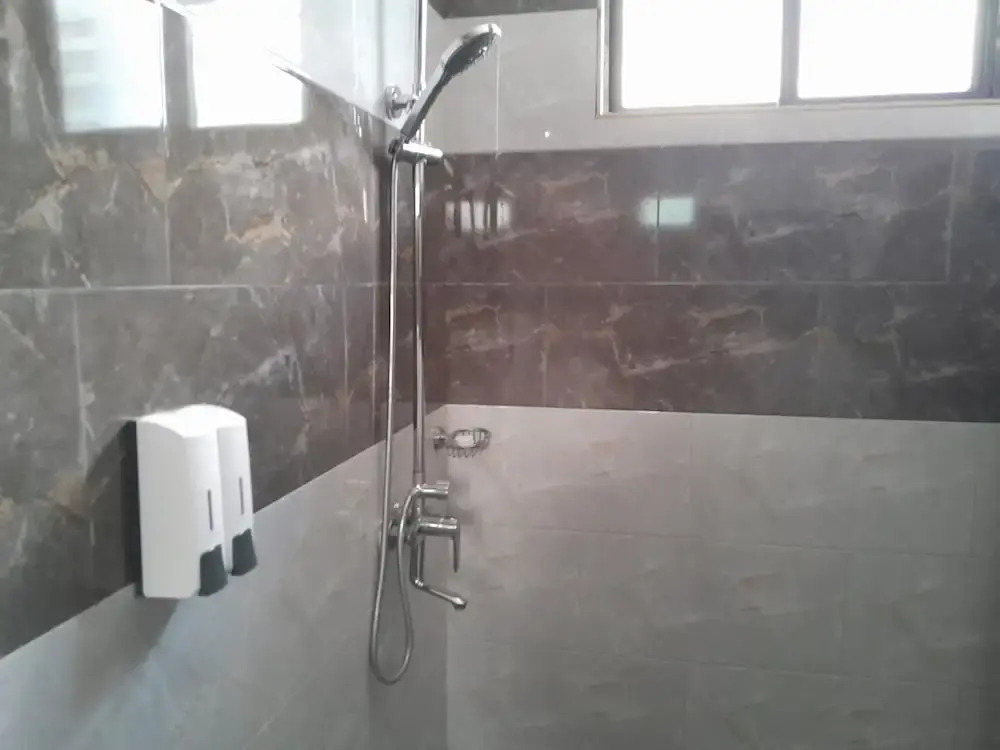 Mazola Diamond Hotel