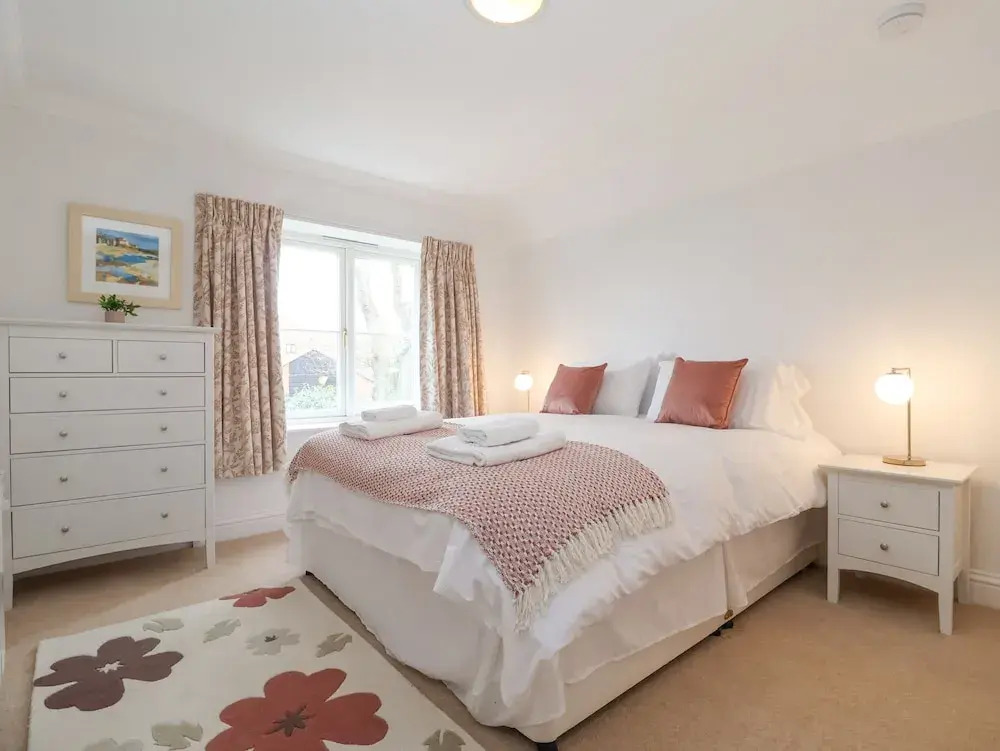9 Church Farm Rise