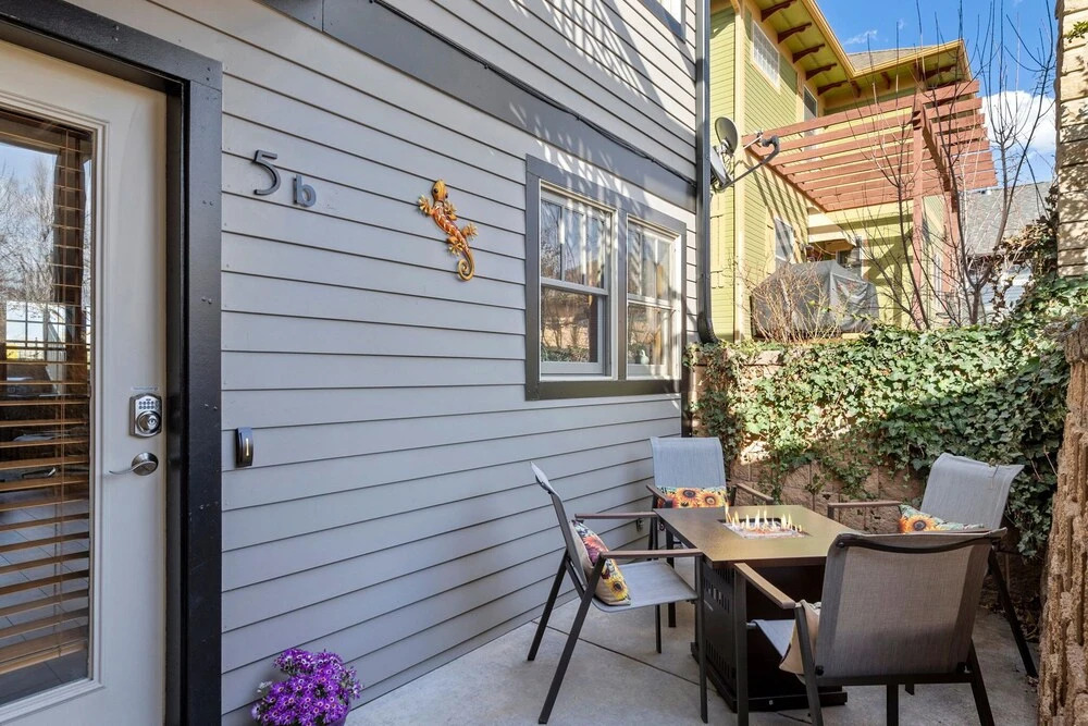 Sleek Condo - Near Park, Poudre River and Old Town
