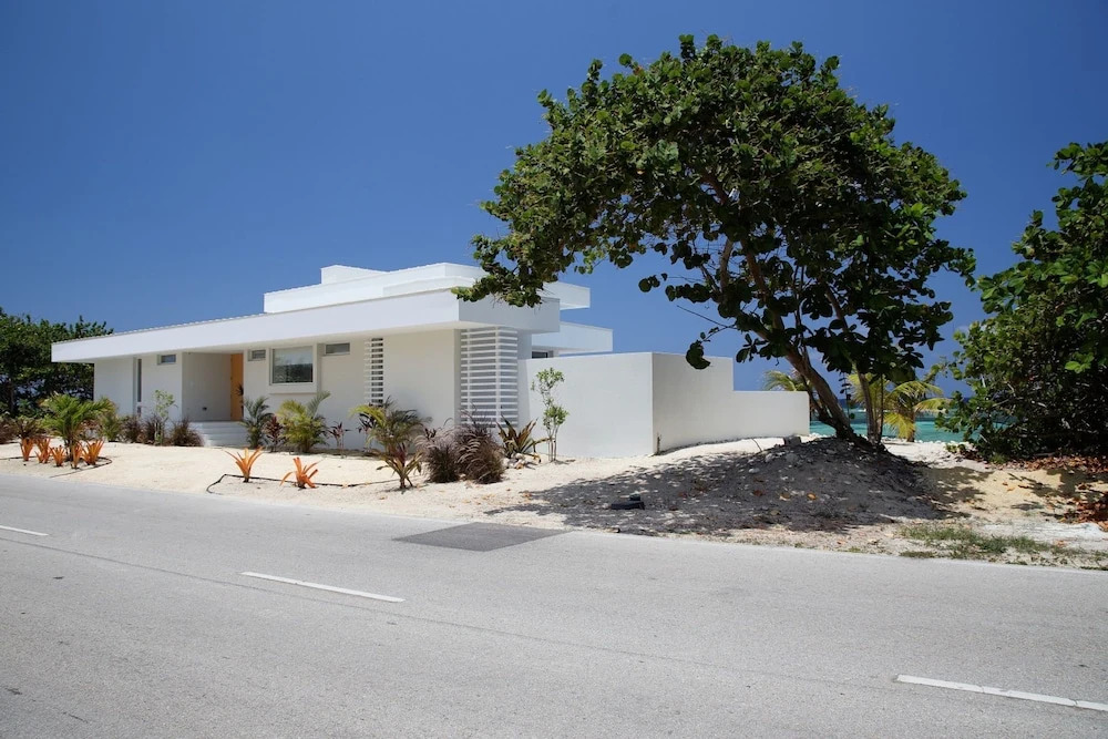 Villa Esprit (House)