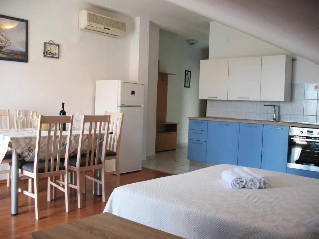 Apartments Niksa