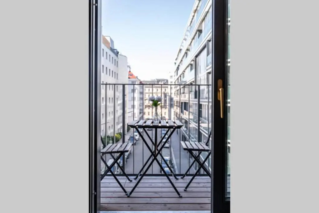 Beautiful apartment in Vienna's heart 1D