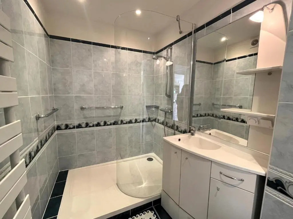 Appartement Saint-Palais-sur-Mer, 1 pièce, 2 personnes - FR-1-539-35