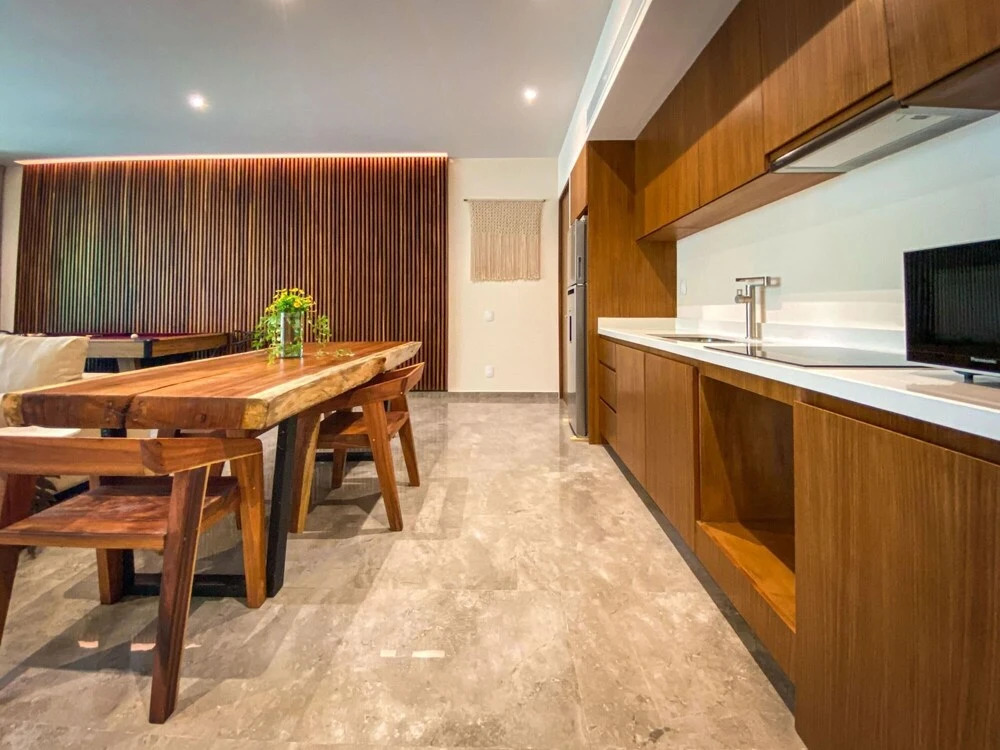 Friends and Family Luxury Apartment