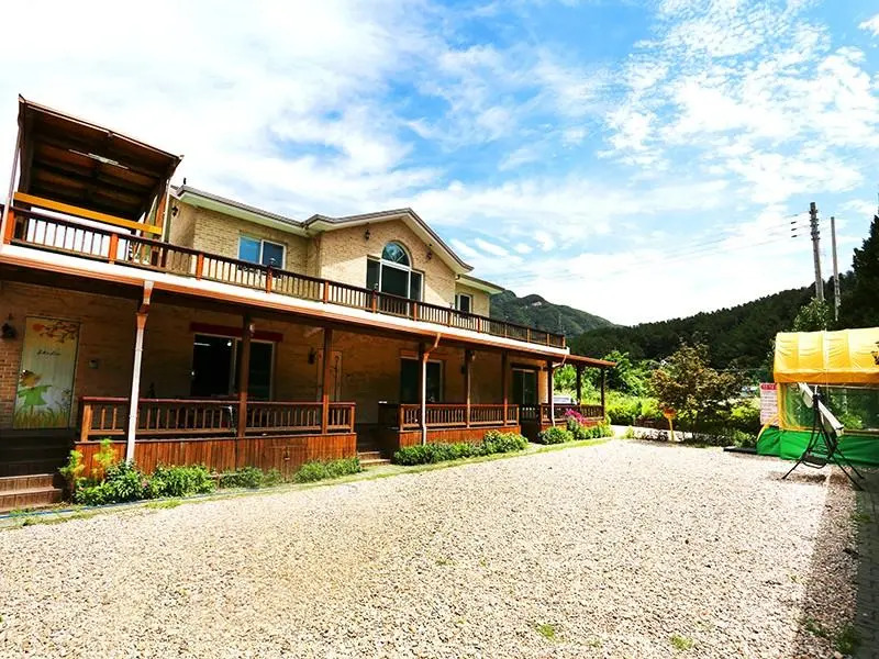 Namyangju Sunflower Pension