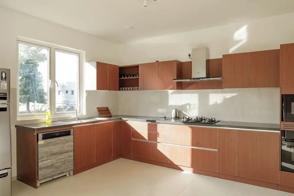 Golf View Home by StayJade Luxury HugeLawn4BHK