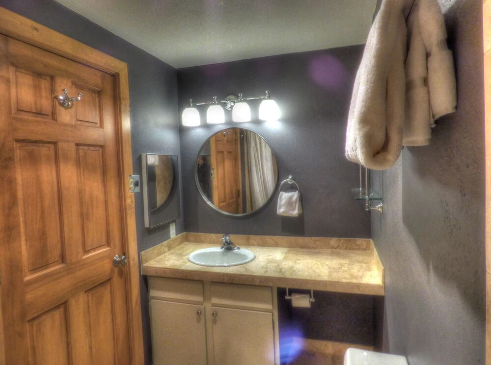 Lift Tickets Ski-in-out Mnt Side Wifi, Fireplace, Clubhousewinter Shuttle