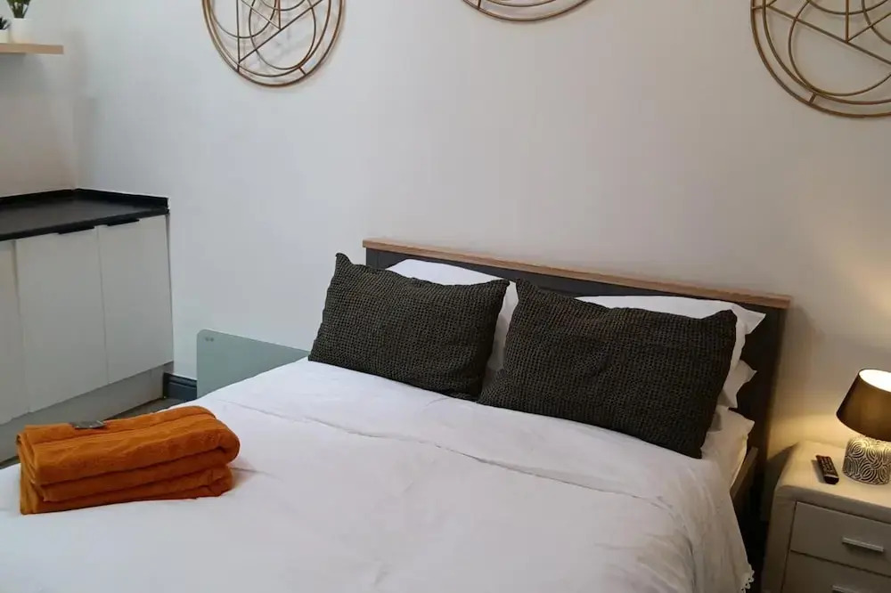 Luxury Chester City Apartment Near Station