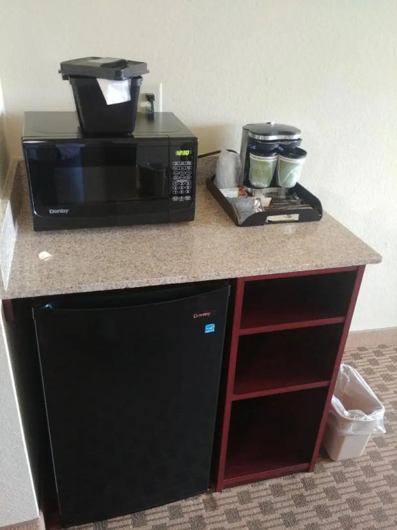 Cobblestone Hotel & Suites - Broken Bow
