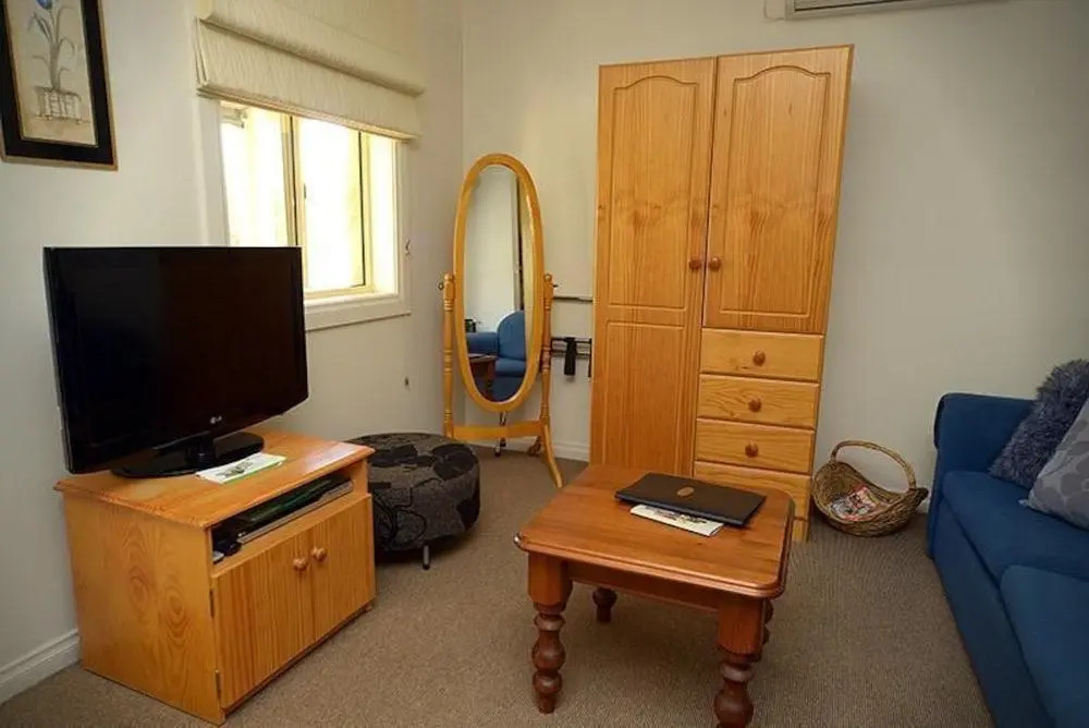 Riesling Trail & Clare Valley Cottages