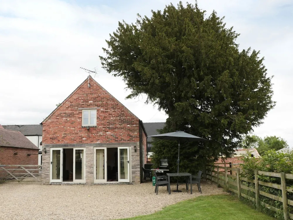 Woodside Barn