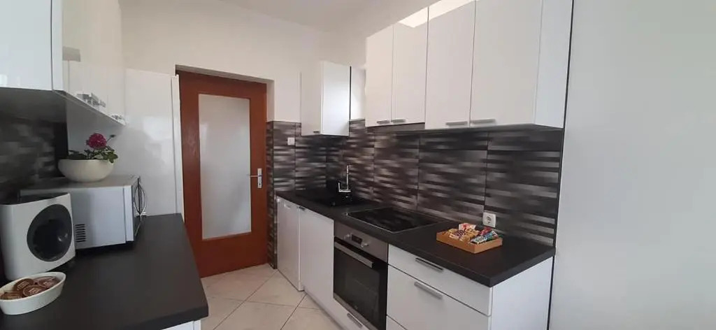 Apartment Lukrecija