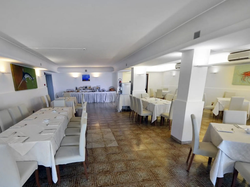 Palm Beach Hotel
