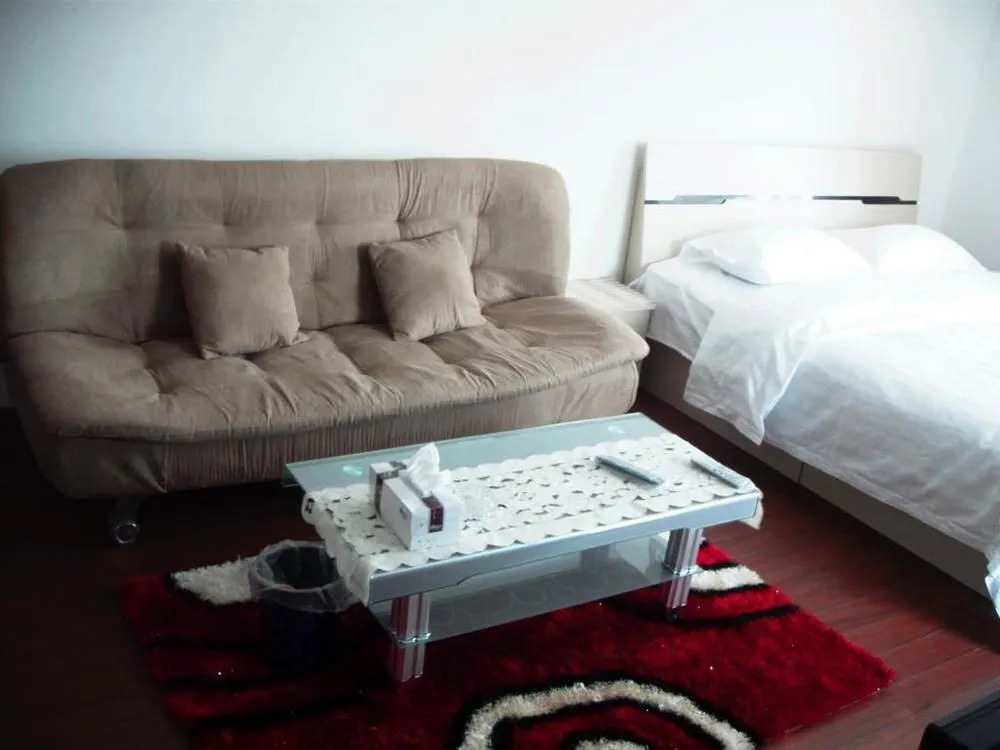 Fangfei Holiday Apartment Hotel