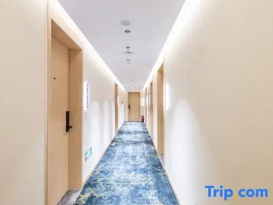 Ruiyi Light Residence Hotel