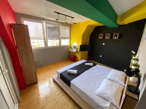 Grand Deluxe D&D Apartments