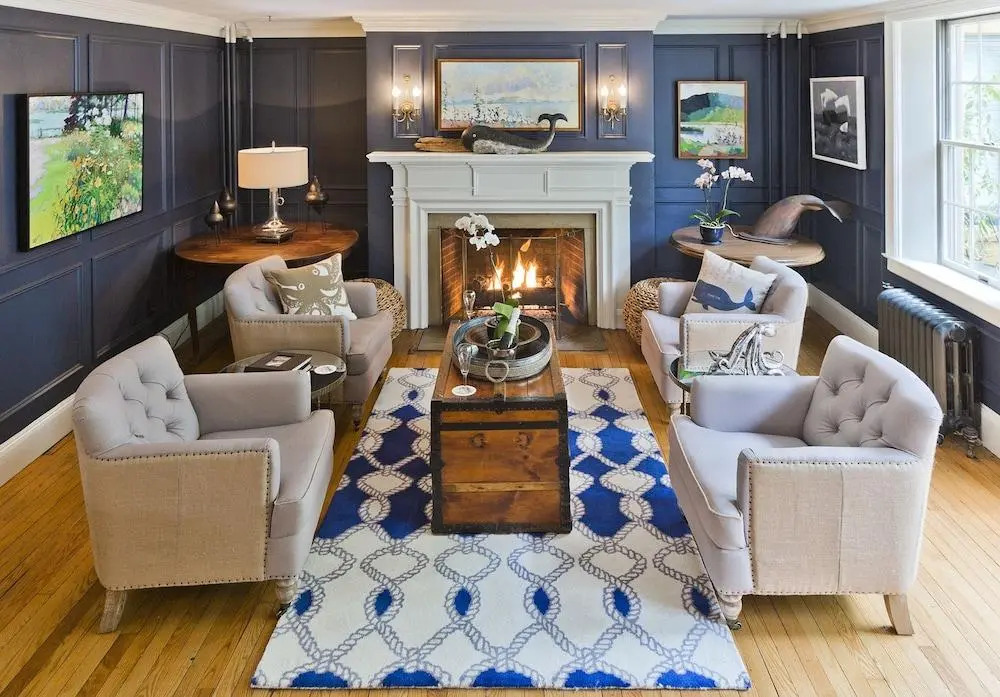 The Lindsey Hotel