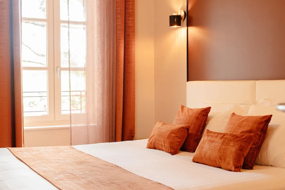 Demeures & Châteaux Auberge de la Tour - Hôtel & Restaurants - Marcolès Auvergne