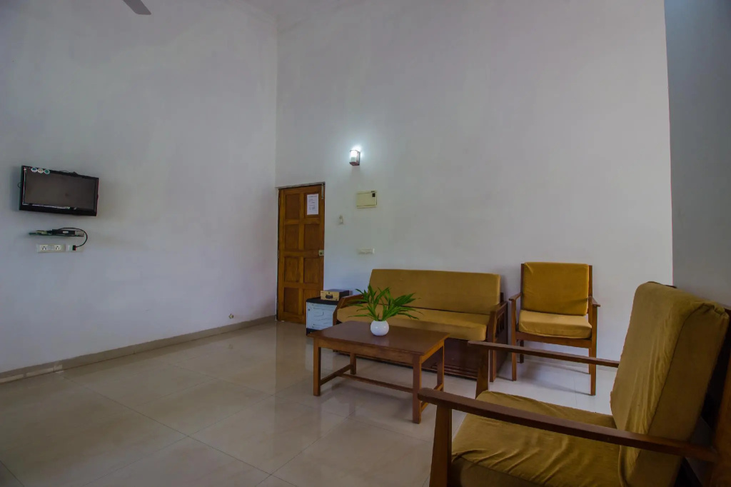 OYO Home 81818 Elegant Studio 1BHK Varca
