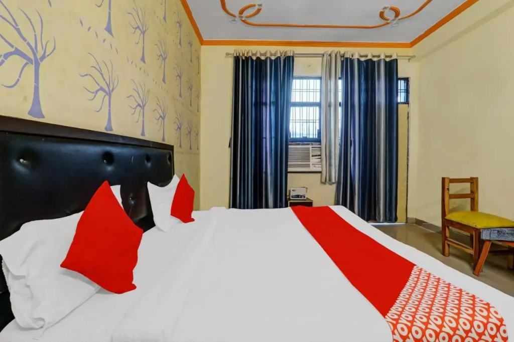 OYO Flagship 80553 Shubhangi Palace