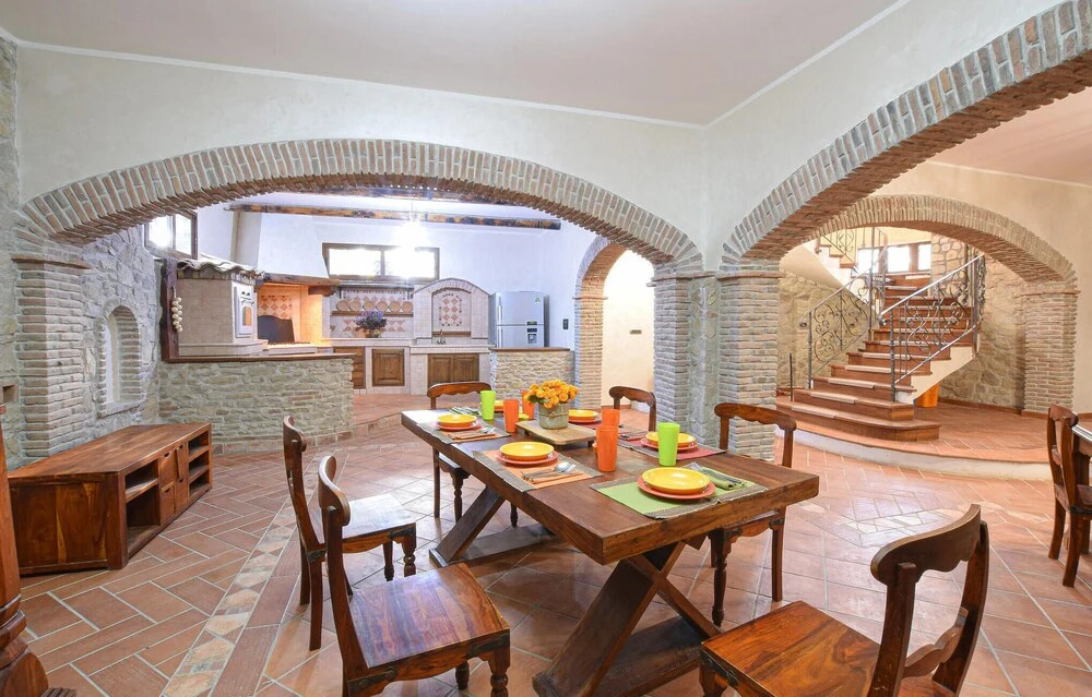Stunning Home In Saline Ioniche