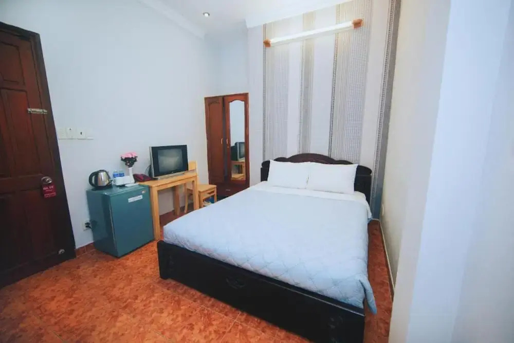 YHD Hotel