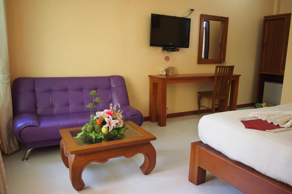 Ruen Narisra Resort
