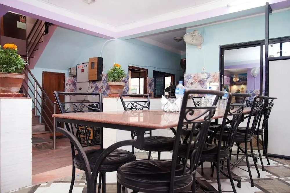 OYO 356 Allied hotel