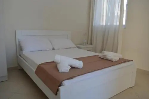 Sejdi Apartments