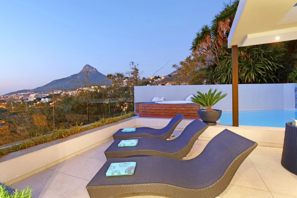 Azamara Luxury Villa - Camps Bay
