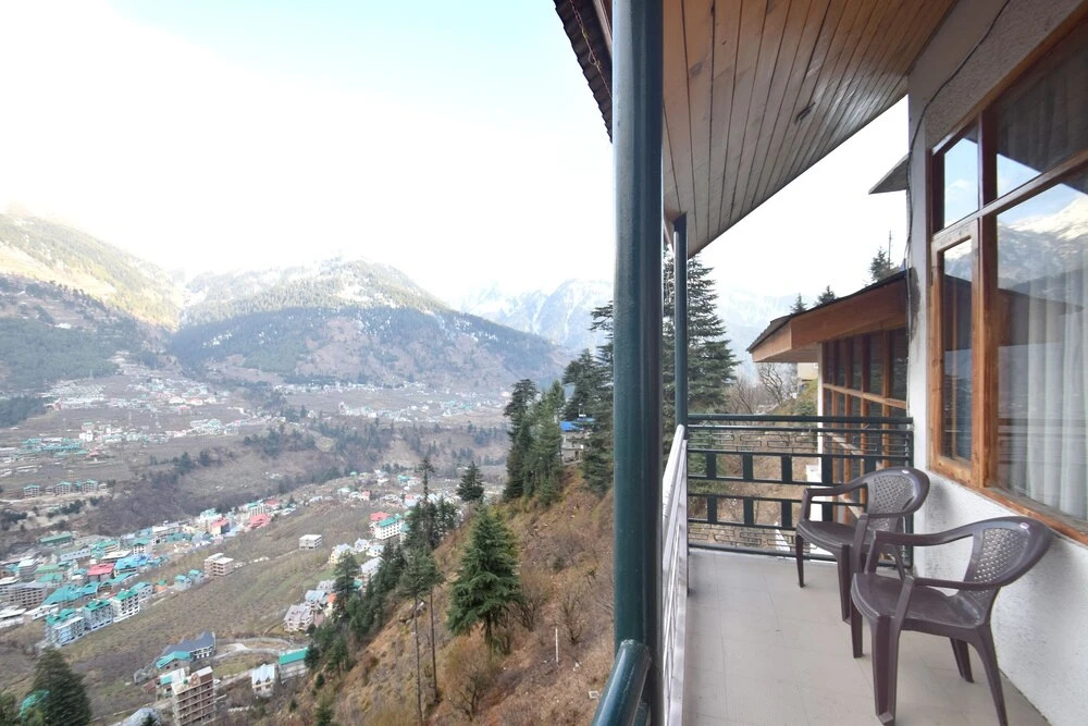 OYO 10636 Hotel The Himalayan Bliss
