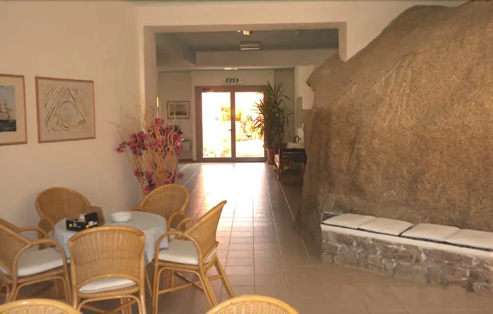 Hotel La Roccia